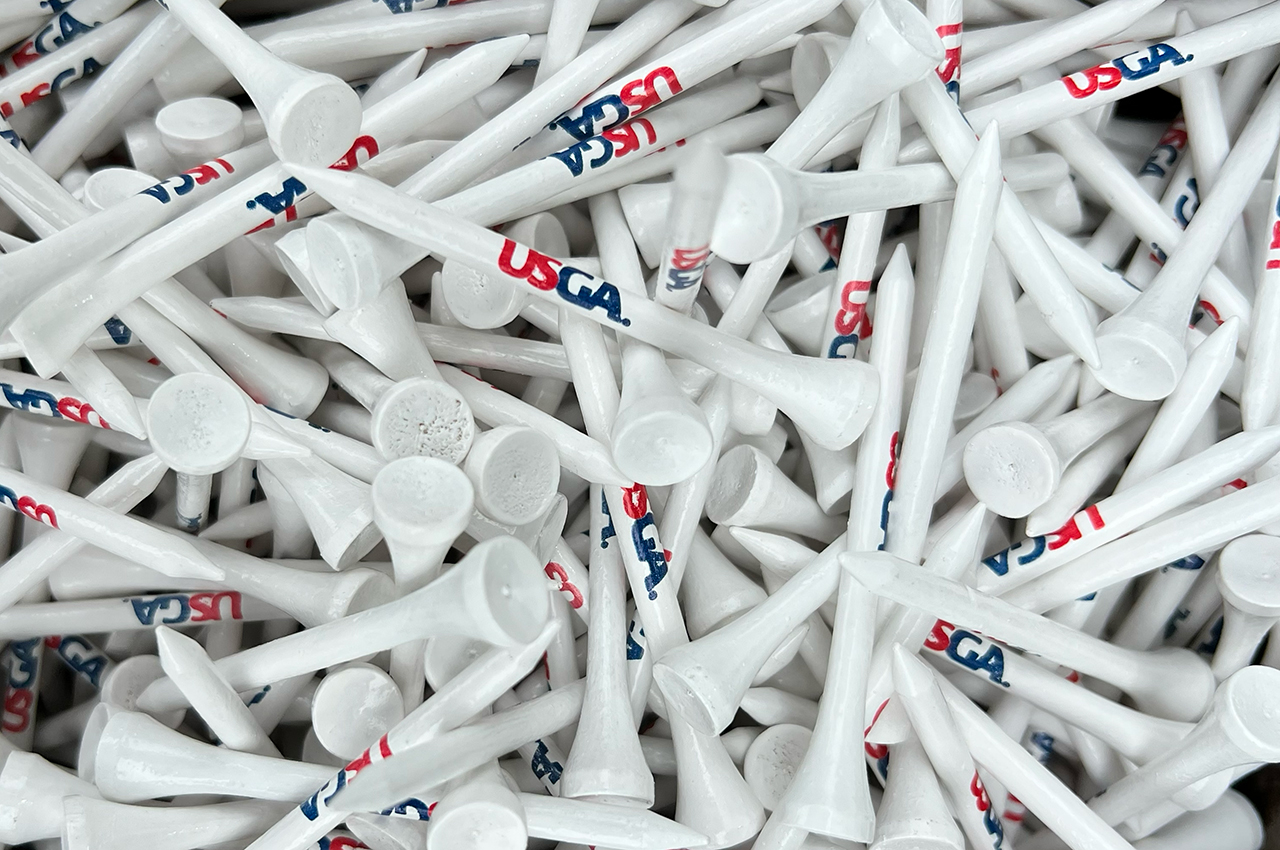 USGA golf tees