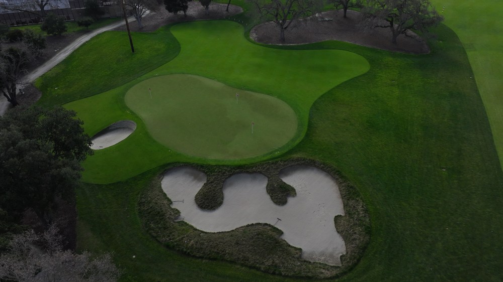 Stanford's Siebel Varsity Golf Training Complex. (Photo: Stanford Athletics)